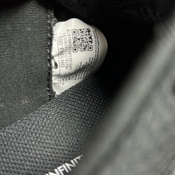 Nike React Infinity Run Flyknit 3 Men's Road Running Shoes - Picture 10 of 16